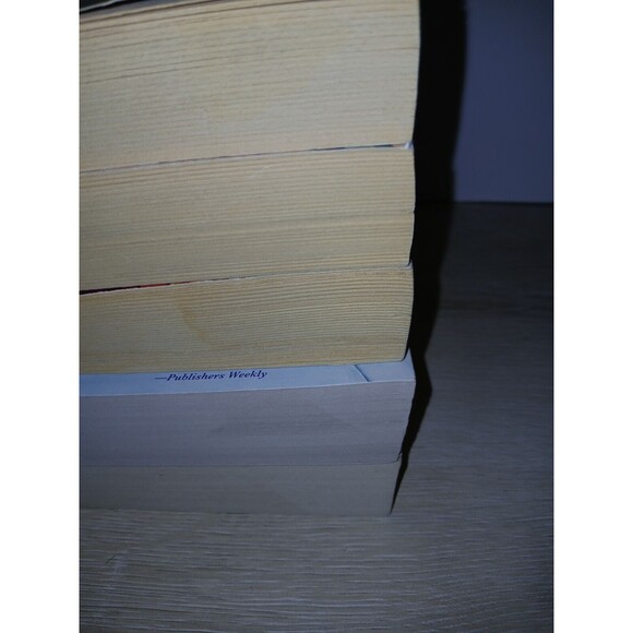 Lot of 5 Paperback Books by Debbie Macomber Romance 4 Are Blossom Street Series - Picture 7 of 13